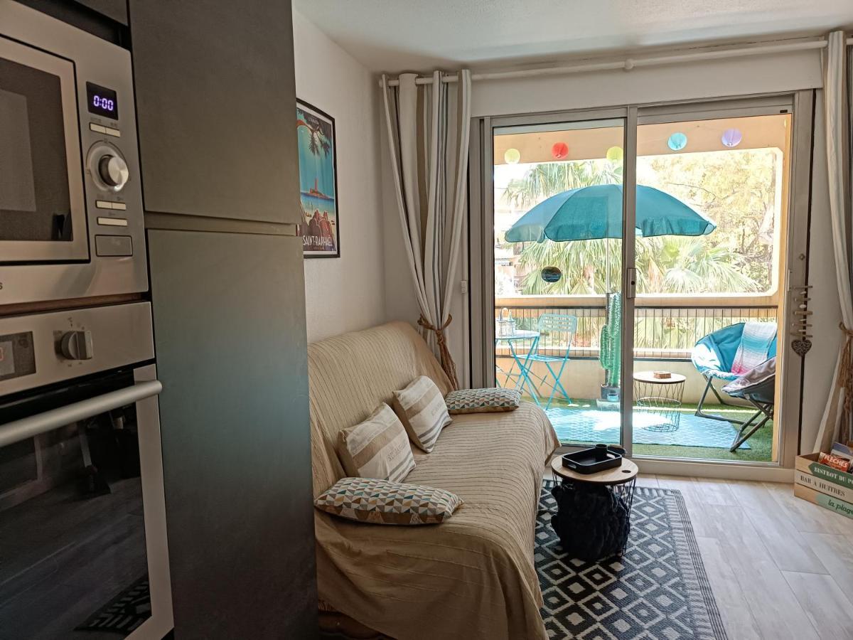 Studio Paradise Entre Mer Et Pins Saint-Raphaël Exteriör bild